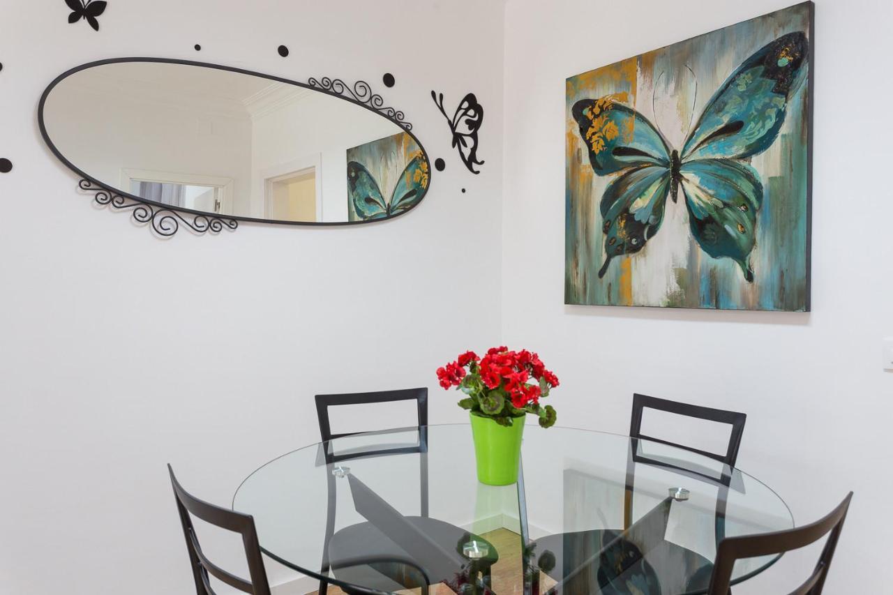 Sagrada Familia Butterfly Apartment
